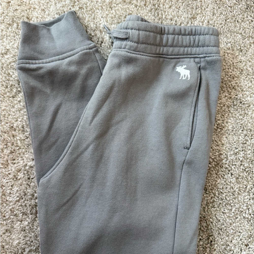 Abercrombie Kids Gray Joggers Soft Fleece Elastic Waistband